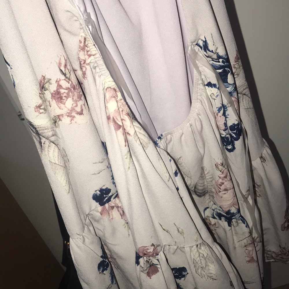 🌸HALTER TOP DRESS🌸 - Picture 3 of 3